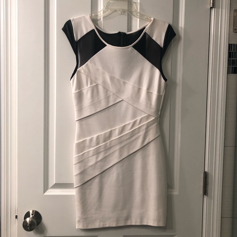 Bebe white/black Mini Dress